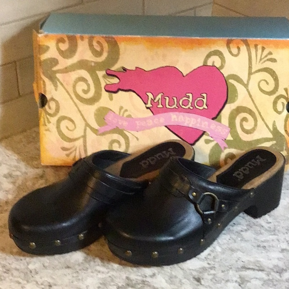 Mudd ‘Mozart’ black clogs brass nail heads 9.5